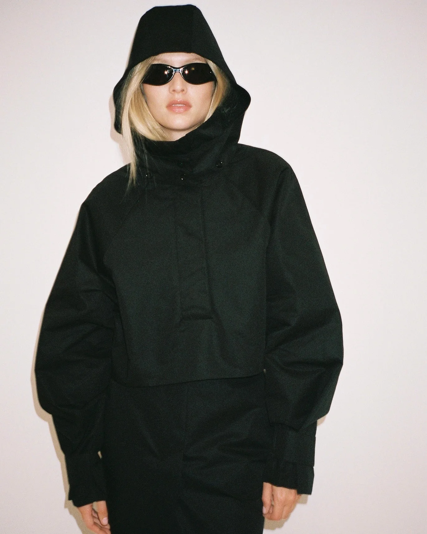 Cropped Parka | Black - Image 4