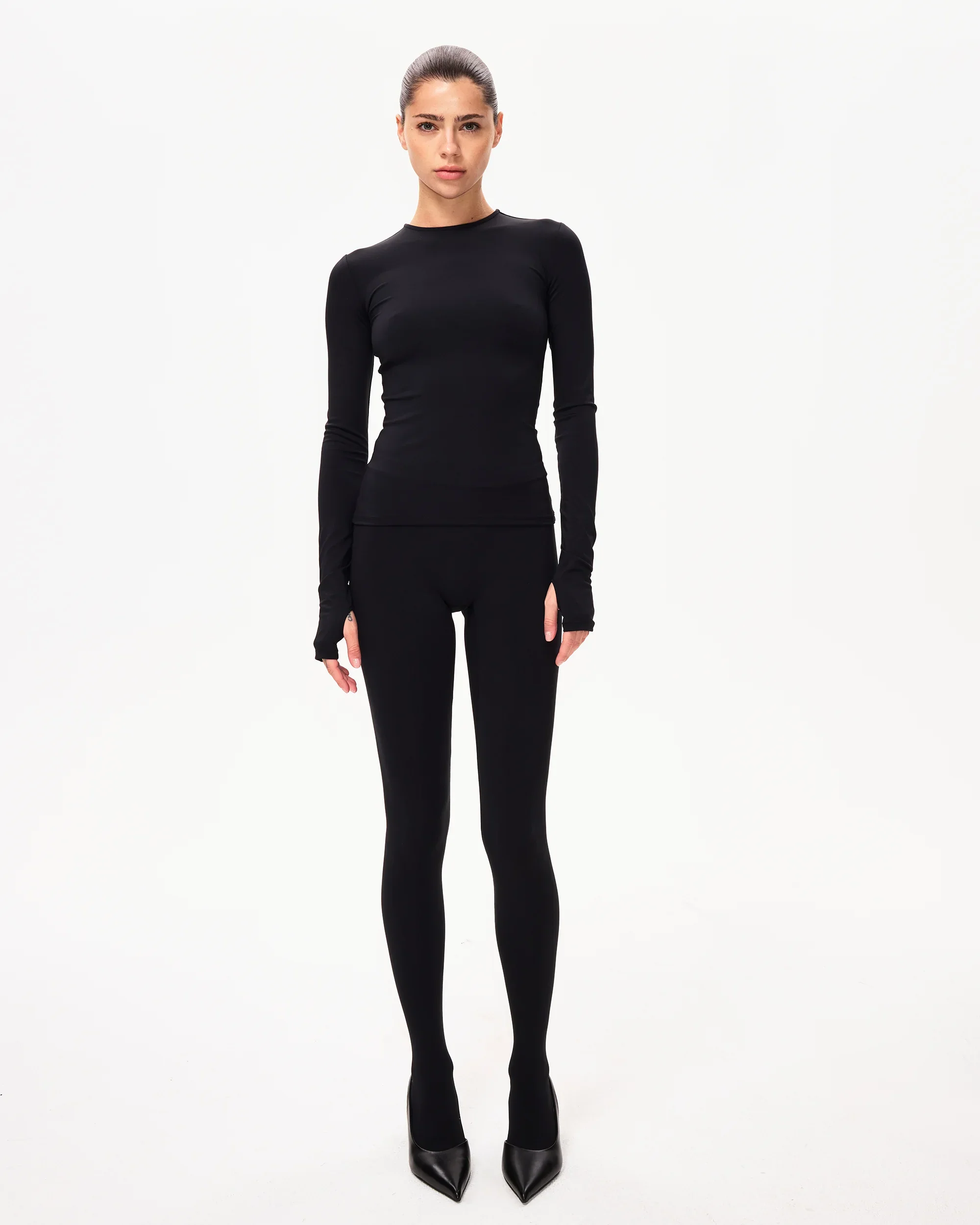 Long Sleeve Thumb Hole Tee | Black - Image 3