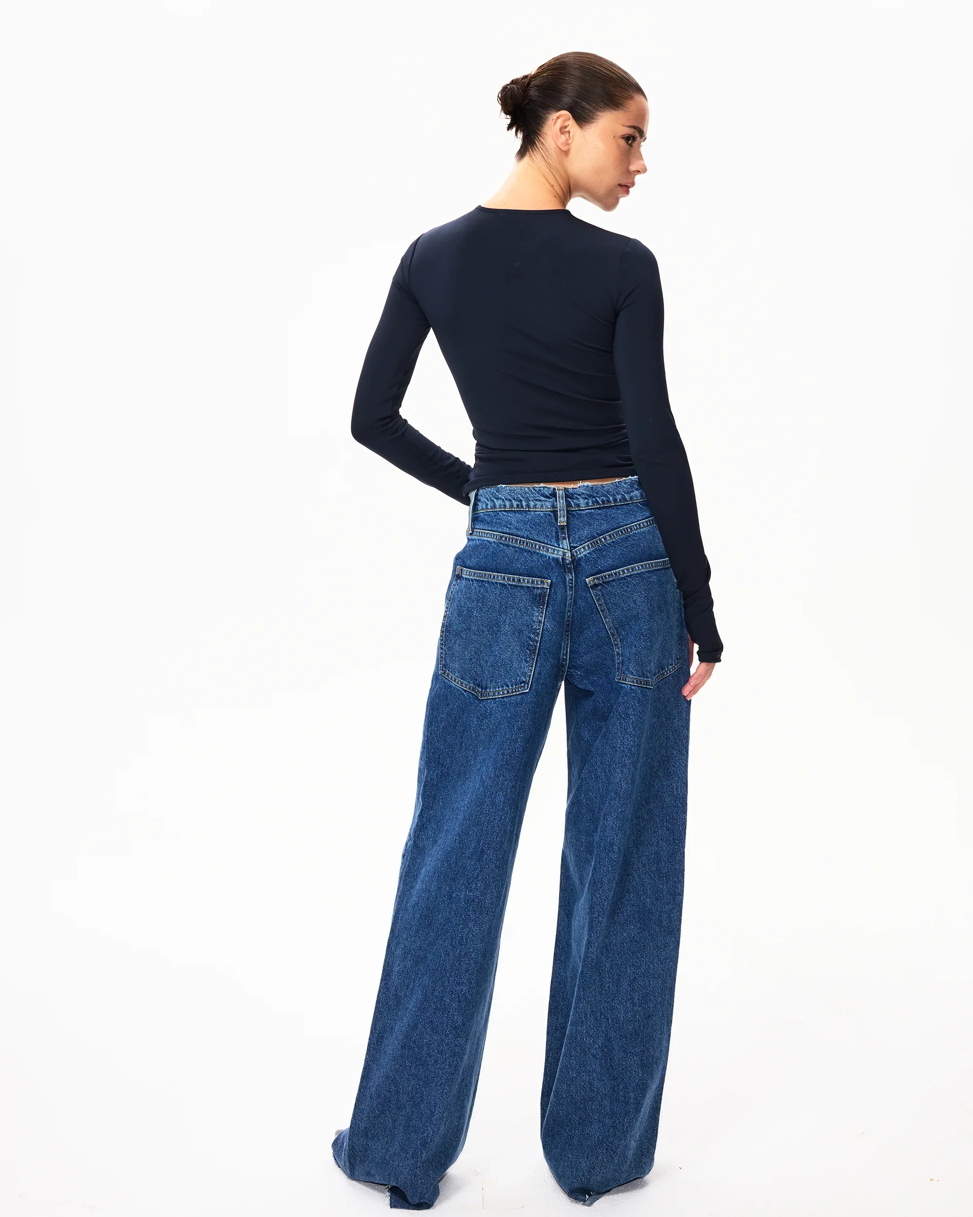 Long Sleeve Thumb Hole Tee | Midnight - Image 11