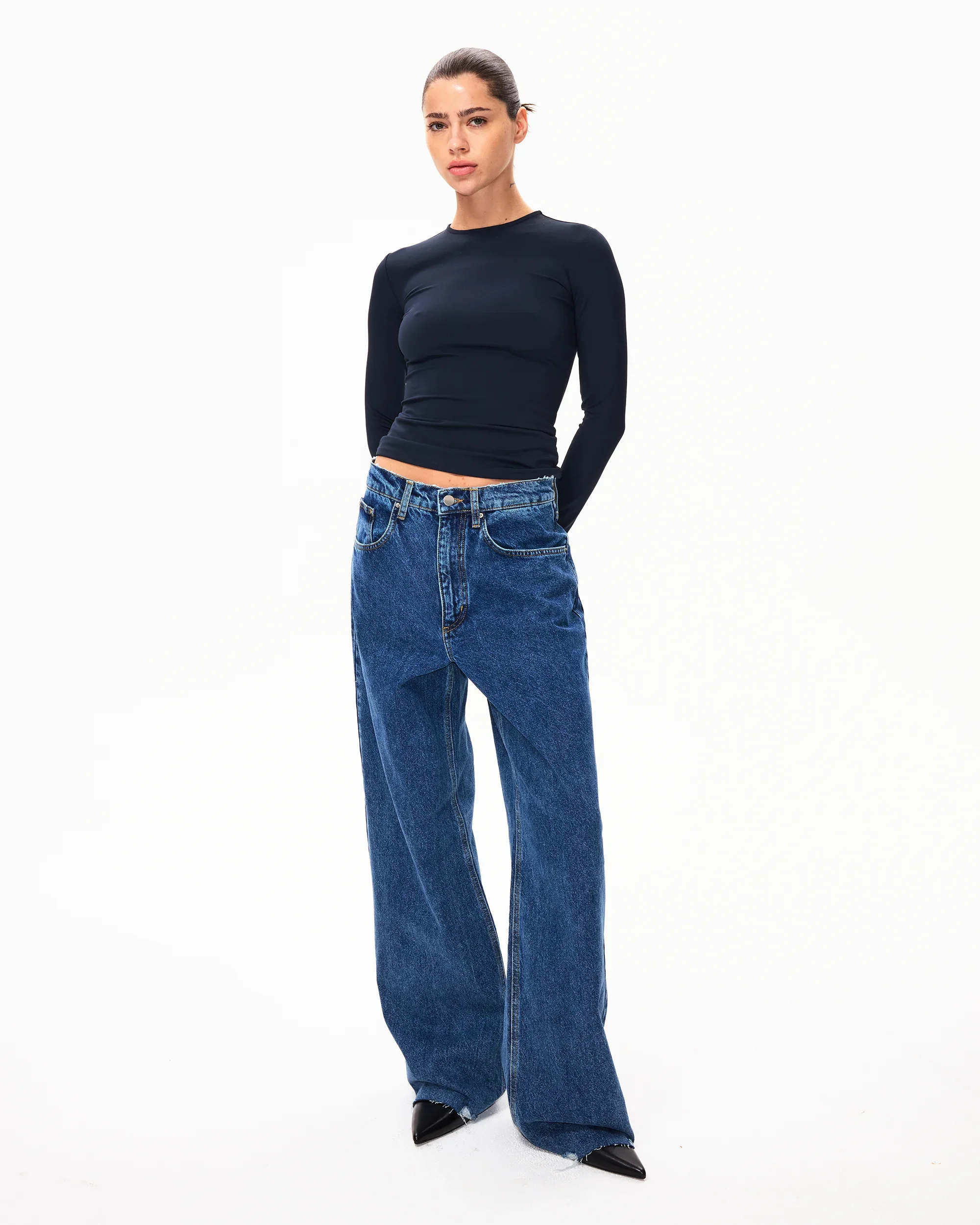 Long Sleeve Thumb Hole Tee | Midnight - Image 12