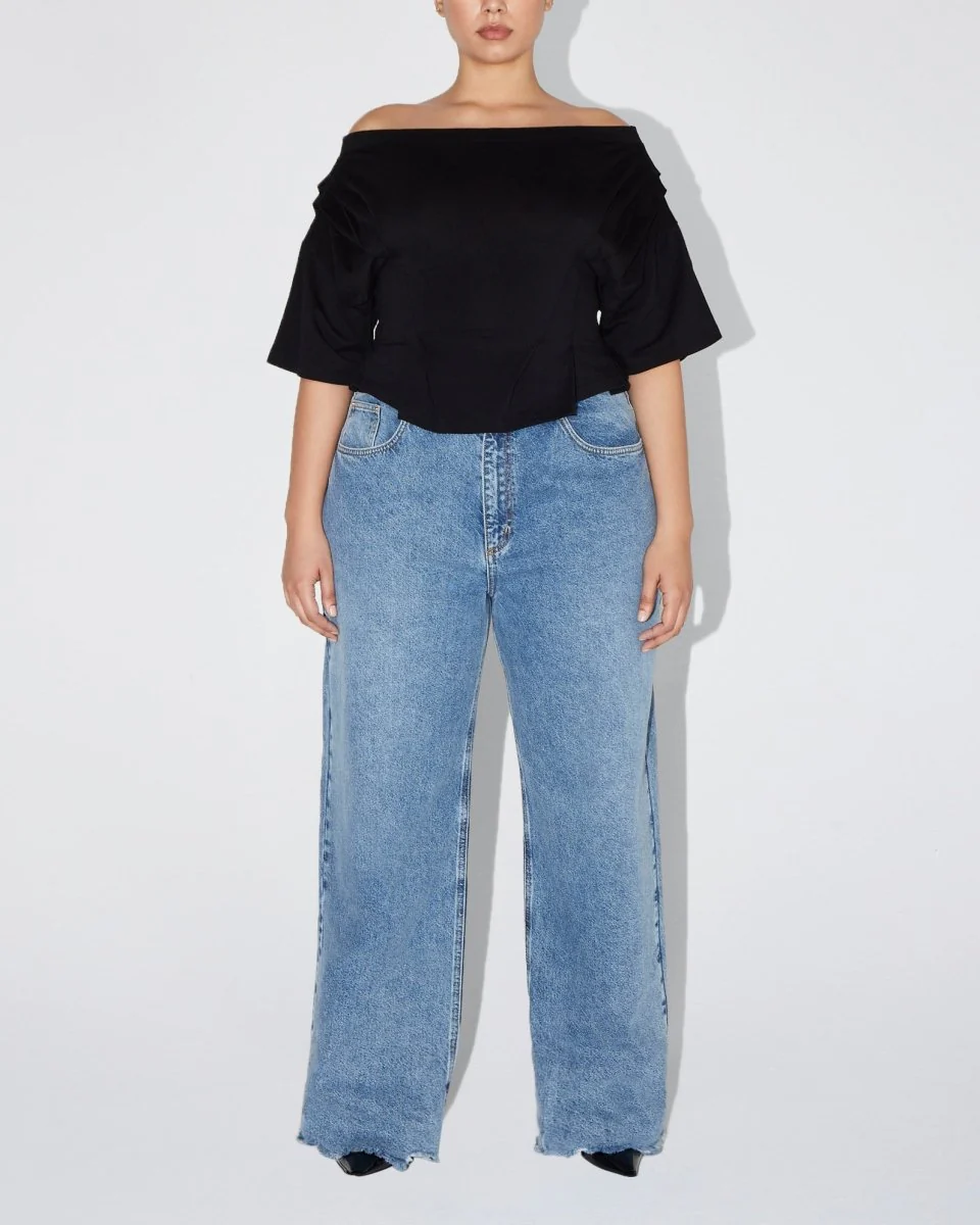 Off the Shoulder Cinching Tee | Black - Image 6