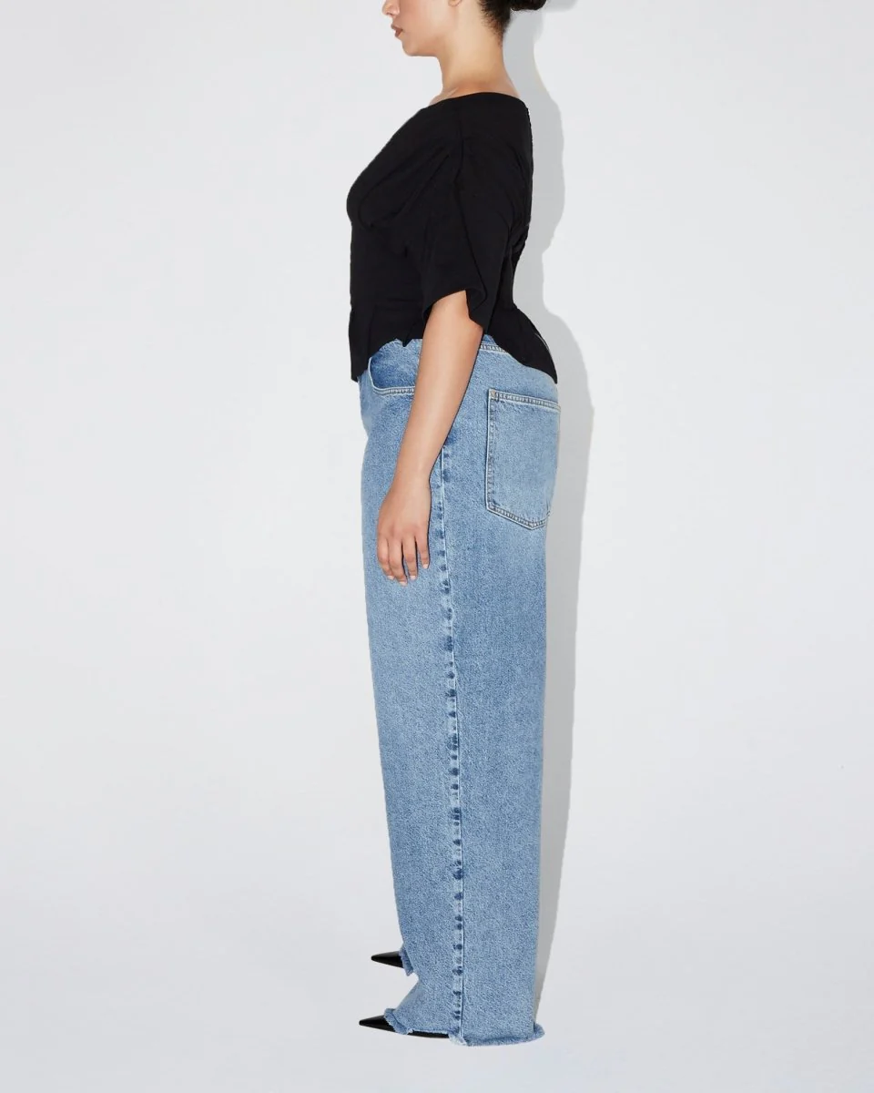 Off the Shoulder Cinching Tee | Black - Image 7