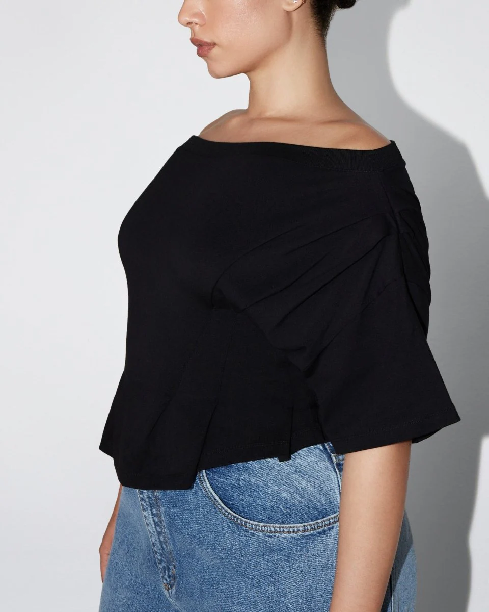 Off the Shoulder Cinching Tee | Black - Image 9