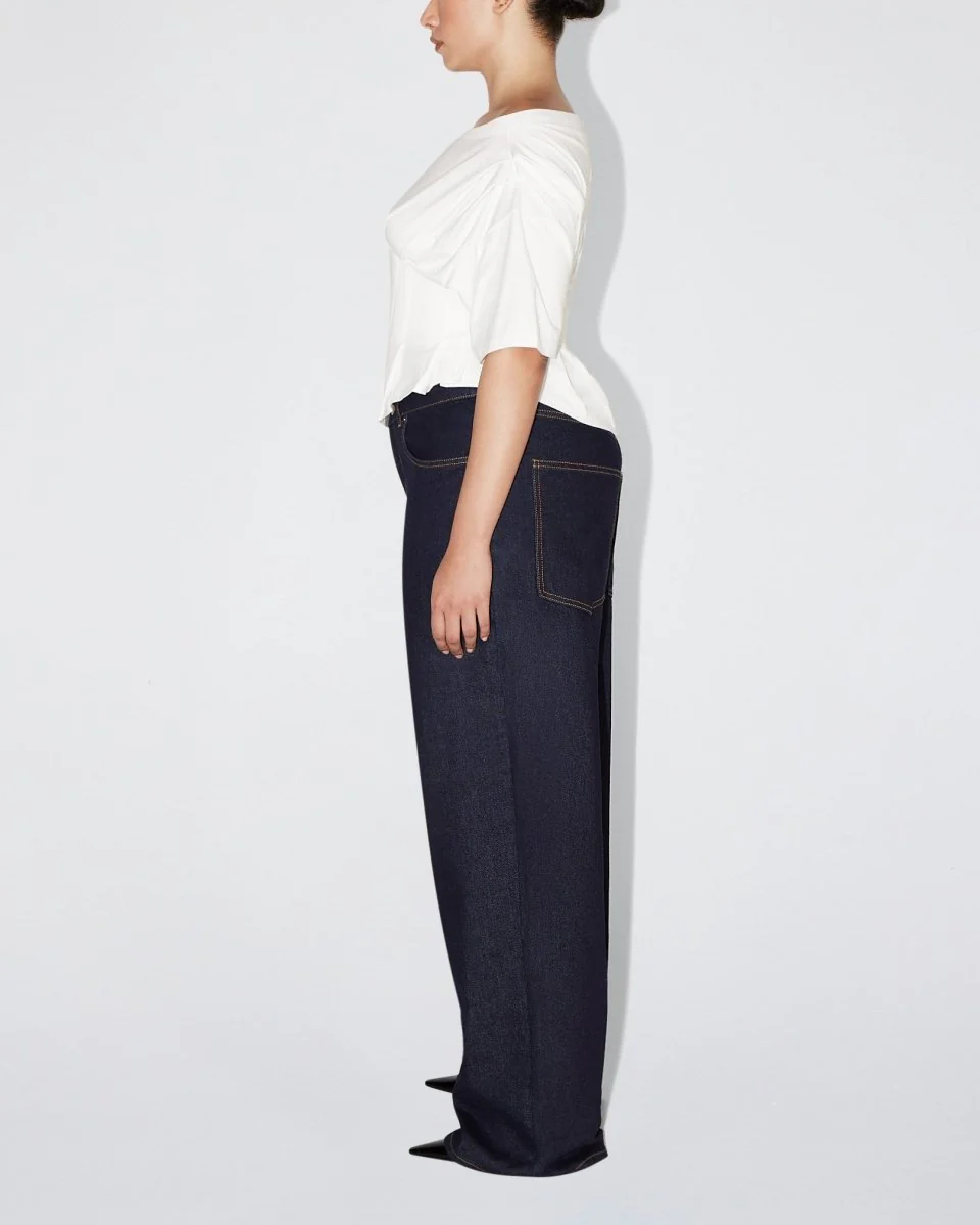Off the Shoulder Cinching Tee | White - Image 8
