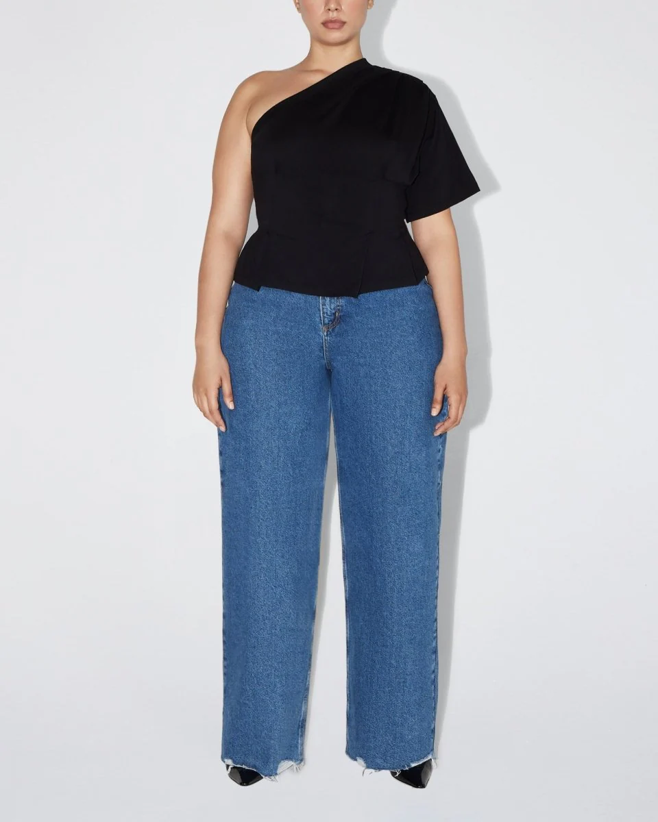 One Shoulder Cinching Tee | Black - Image 8