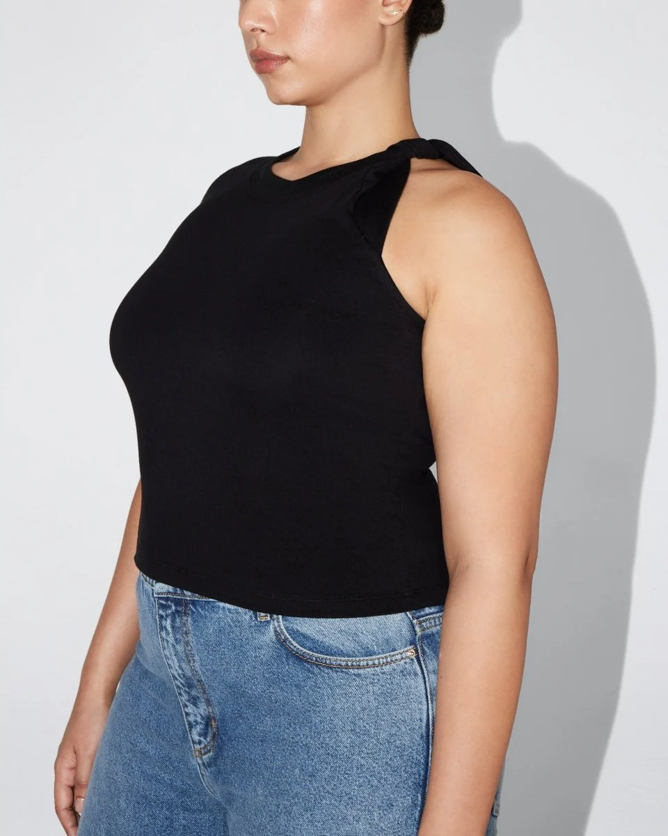One Shoulder Twist Tee | Black - Image 10