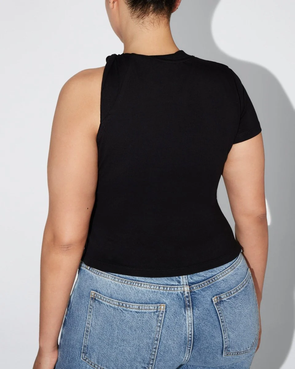 One Shoulder Twist Tee | Black - Image 12