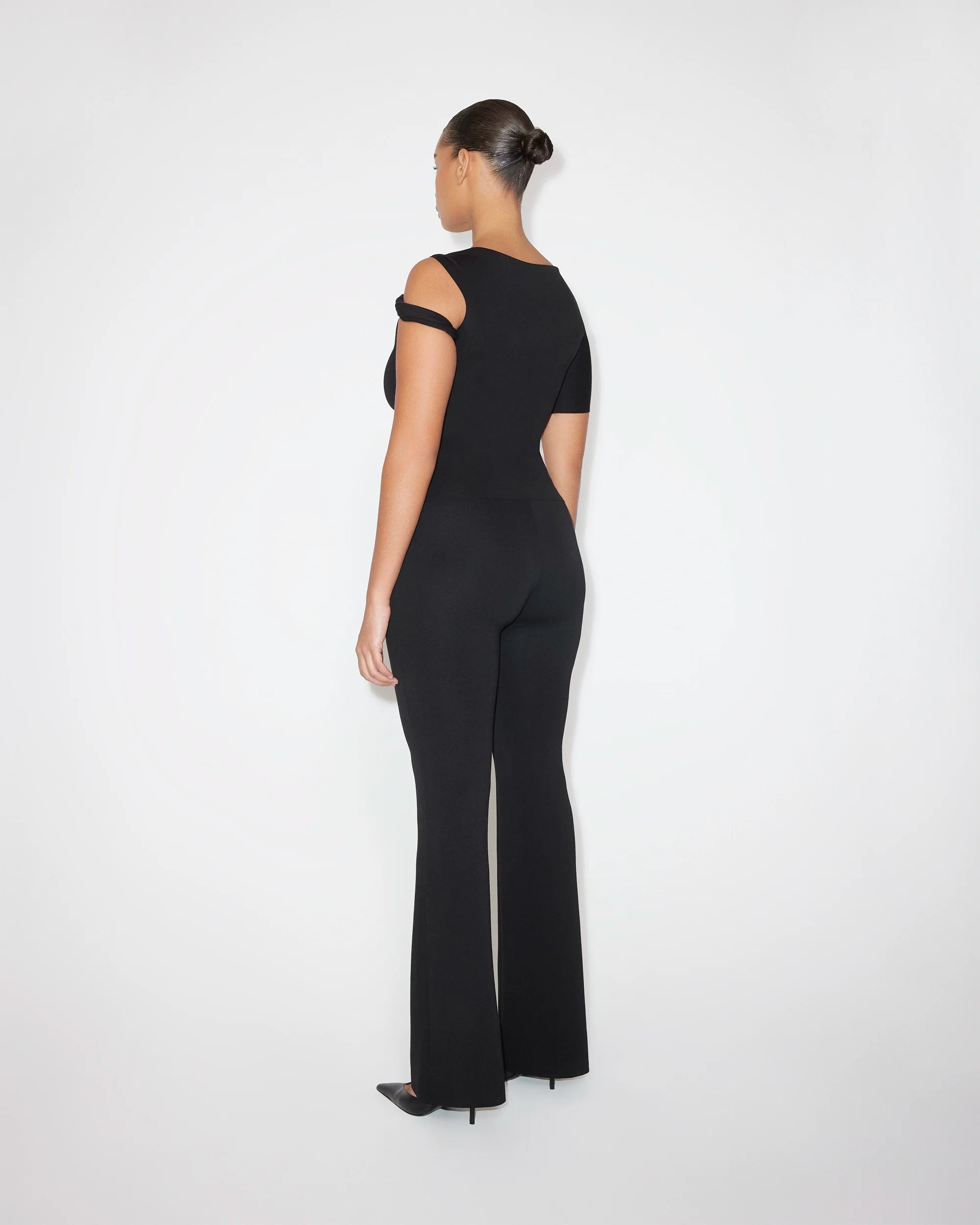 Sueded Stretch Twisted Top | Black - Image 4