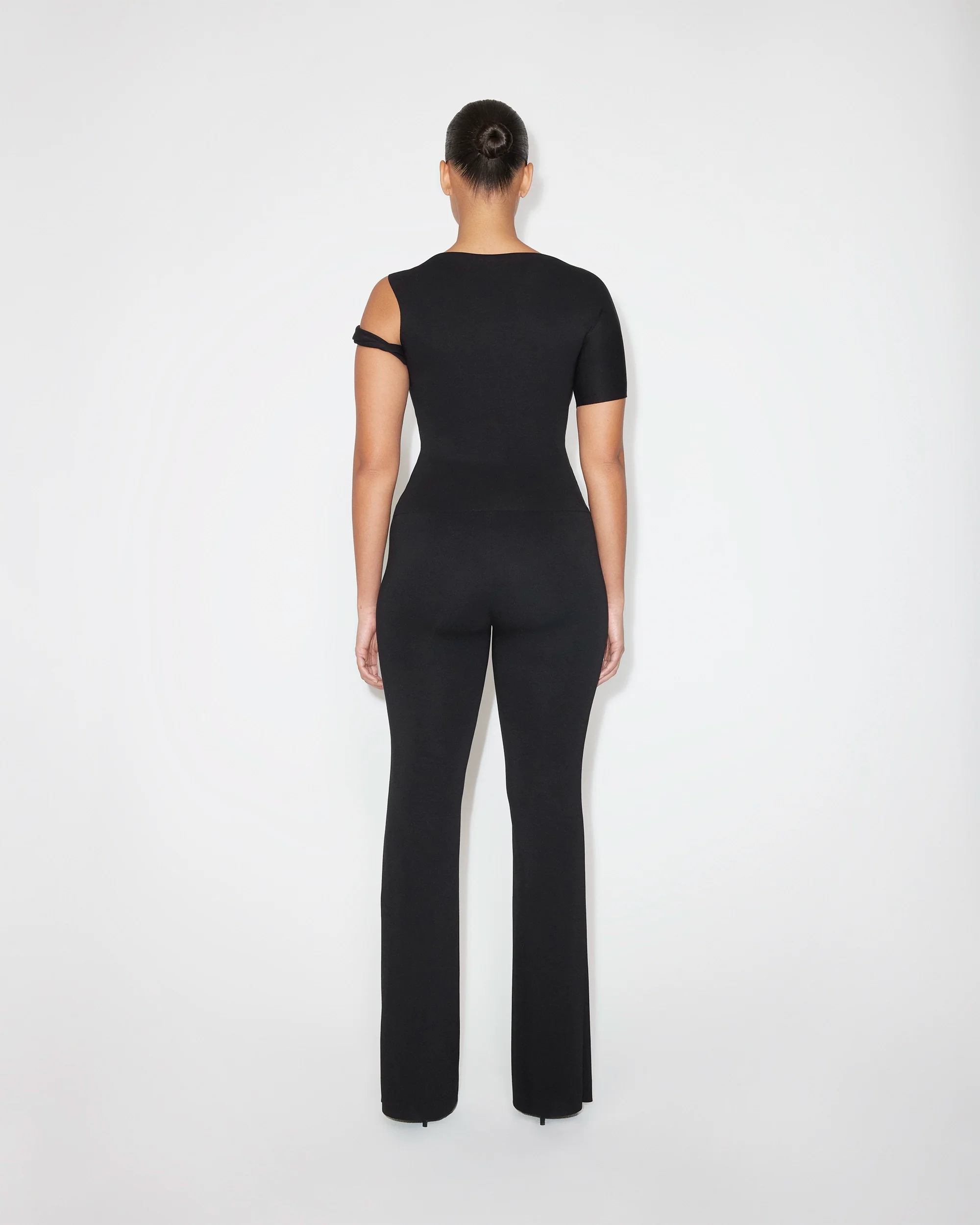 Sueded Stretch Twisted Top | Black - Image 5